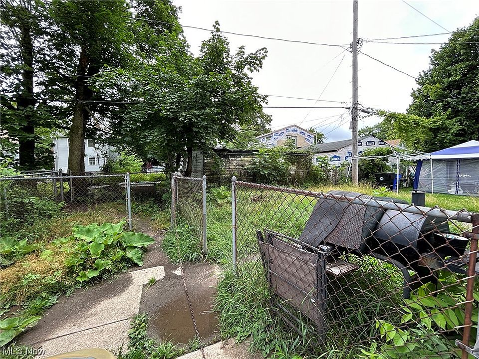 2nd image of 13718 Horner Ave