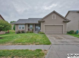 1914 S 197th St, Omaha, NE 68130