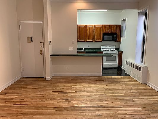 1st image of 78 W 85th St APT 4A