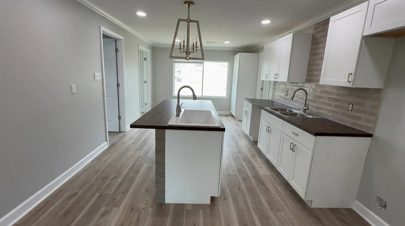 3 bed, 1123 sqft, $1,500 — Photo 1