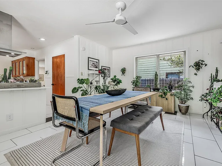 1618 Waterston Ave — Photo 25