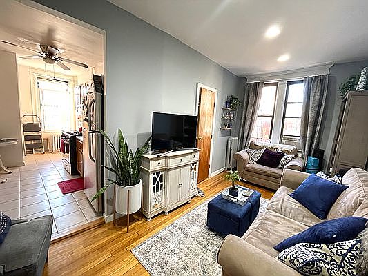 1st image of 31-12 42nd St #2H