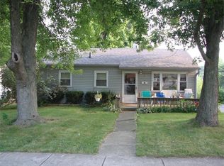 210 Ellis Dr, Greenfield, IN 46140