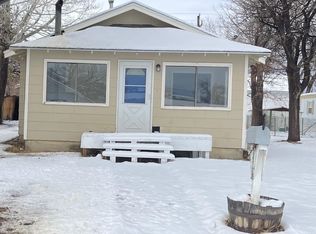 413 E Maple St, Rawlins, WY 82301