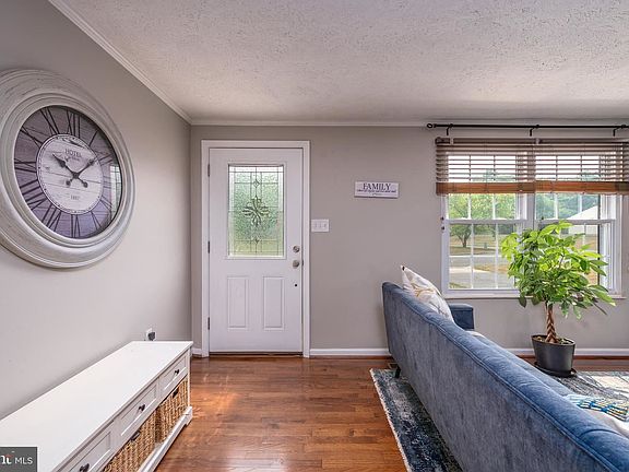 5th image of 2249 Sandalwood Dr