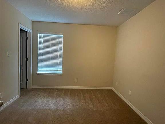 5th image of 185 Creekview Dr
