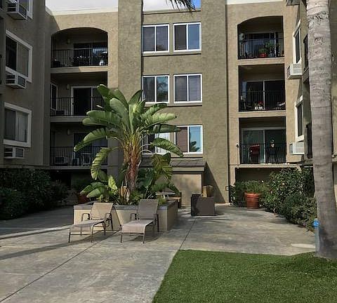 3rd image of 836 W Pennsylvania Ave APT 315