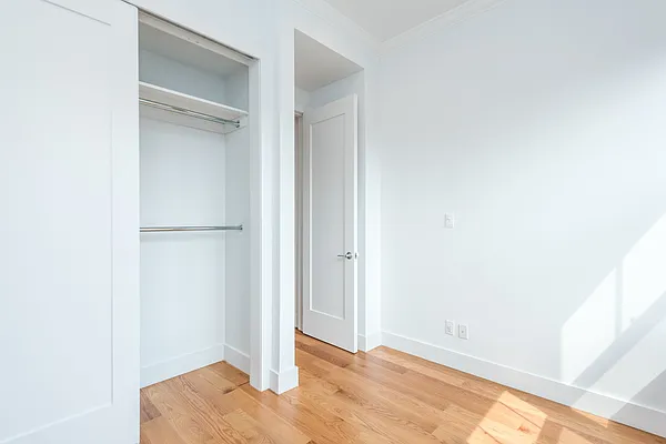 Rented by Nooklyn NYC LLC | media 86