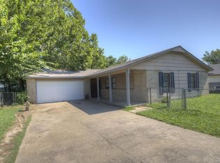 1000 Pecan Ln, Claremore, OK 74017