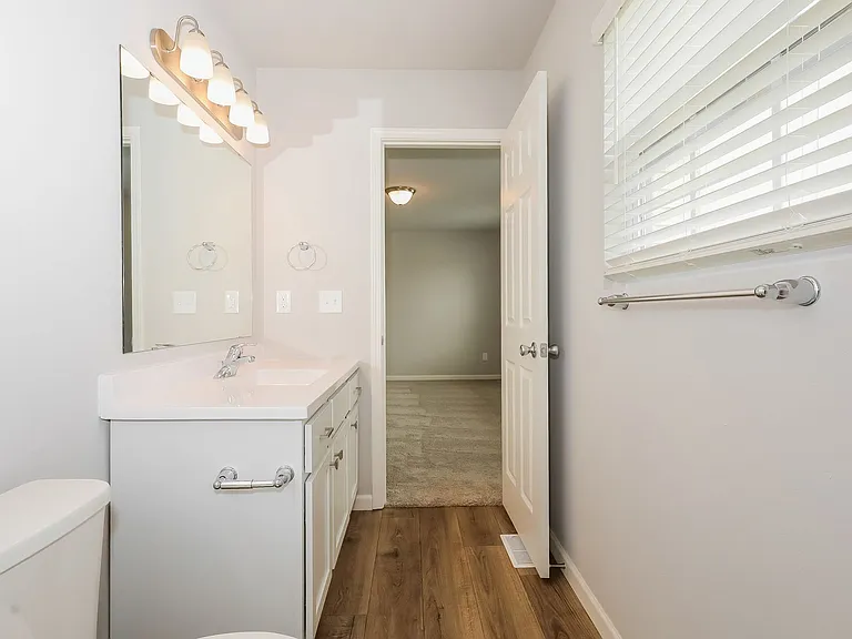 7302 Sessile Cir — Photo 20