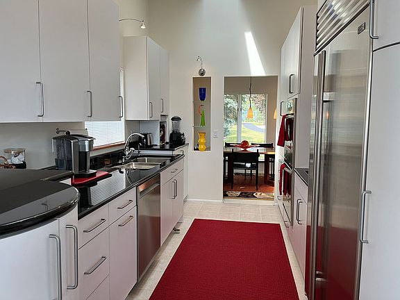 Kitchen Galley 