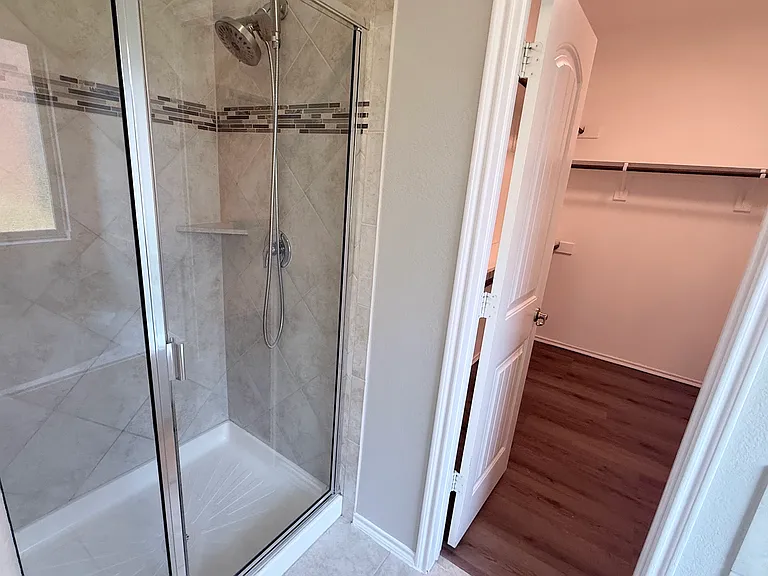 516 Rustic Oak Ln — Photo 24