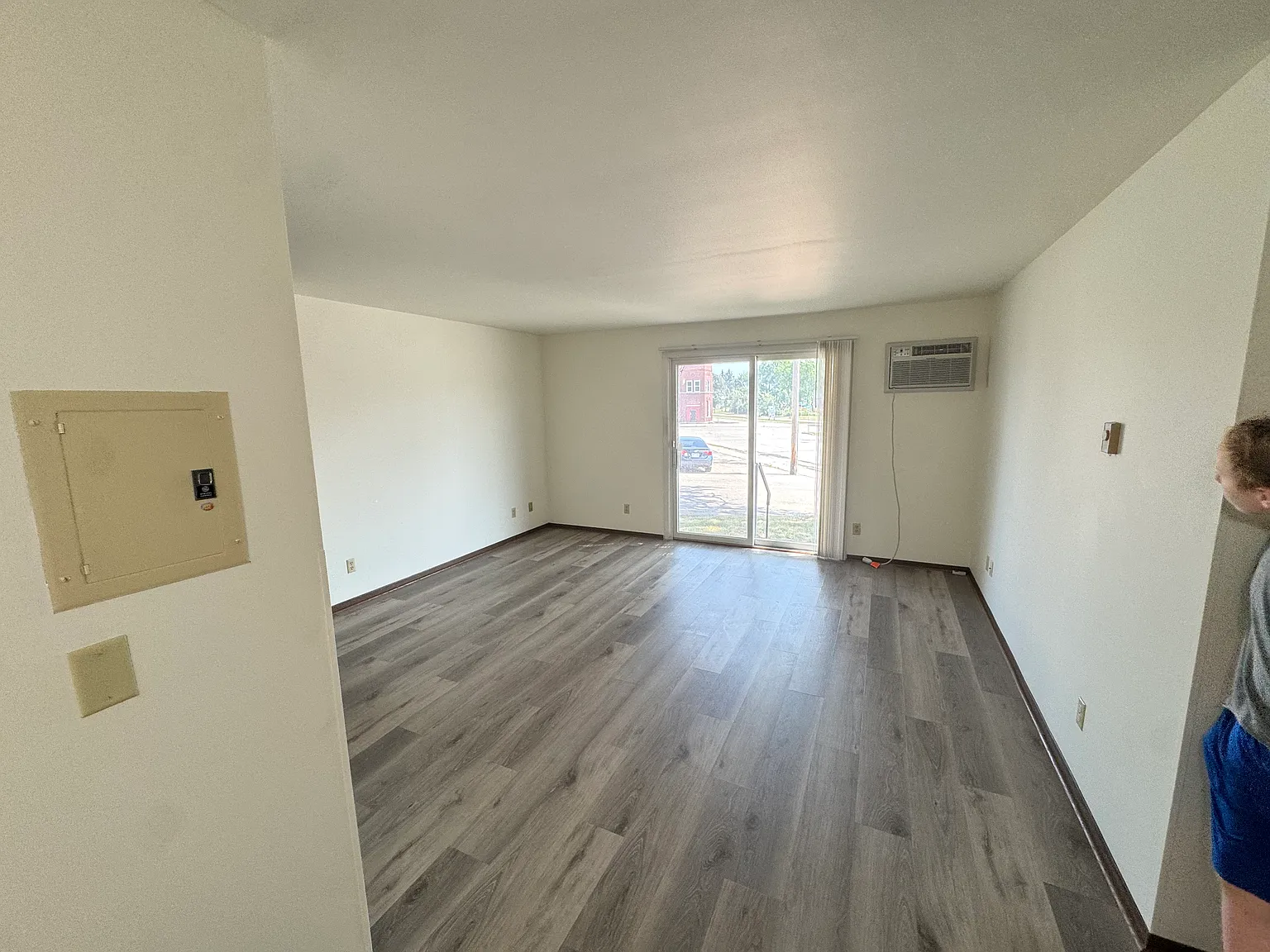 2 bed, 900 sqft, $950 — Photo 4