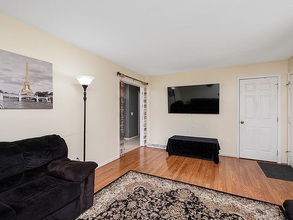 5th image of 1220 Calina Ct