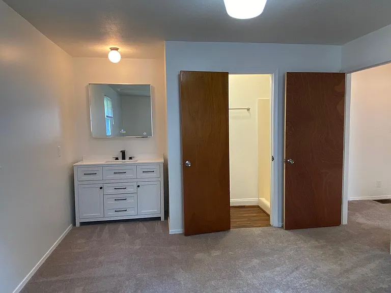 703 S Park Ave — Photo 13