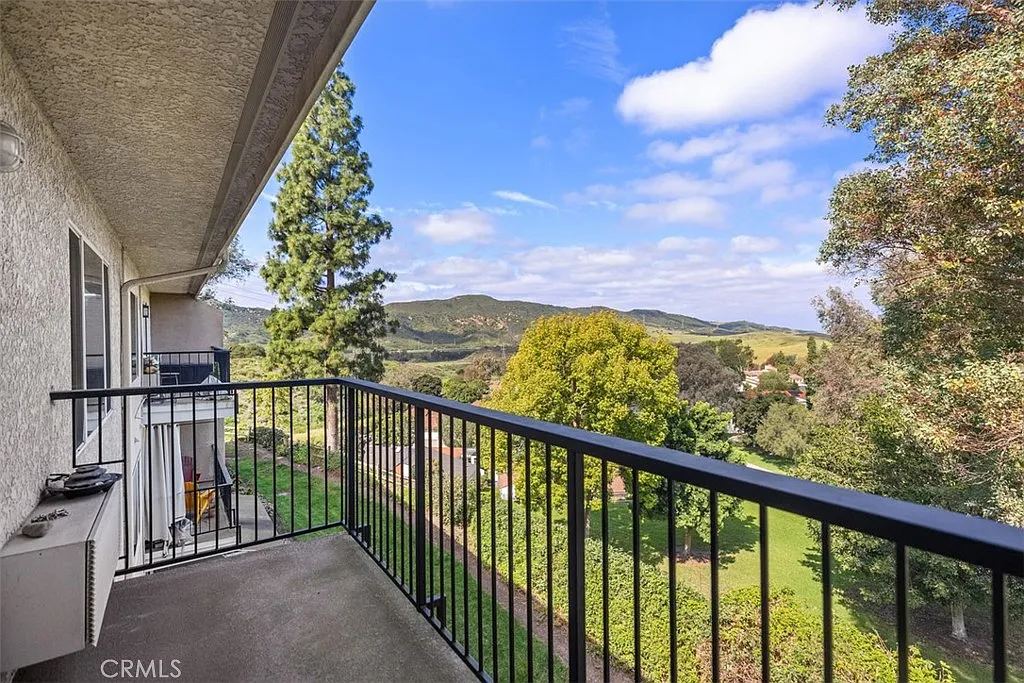 2 bed, 1185 sqft, $3,000 — Photo 4