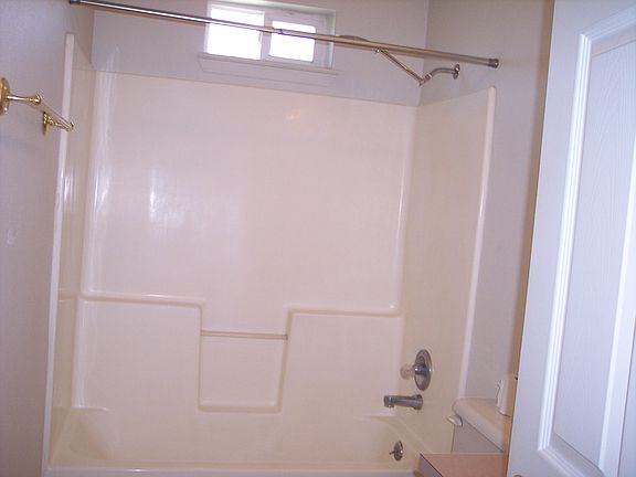 2nd image of 731 SE Mockingbird Dr