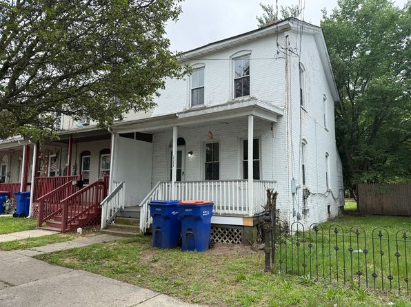 111 W Broad St