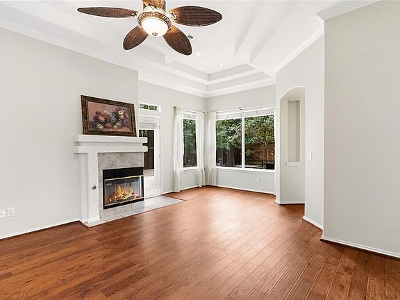 5th image of 2506 Maywood Ln