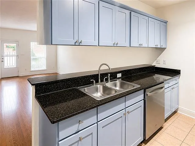 2 bed, 1.0 bath, 847 sqft, $1,775 — Photo 4