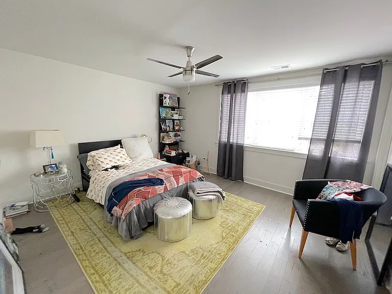1212 E Broad St — Photo 30