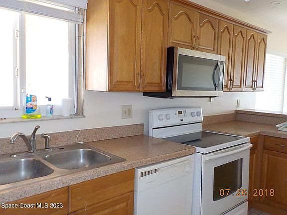 5th image of 8000 Ridgewood Ave APT 201