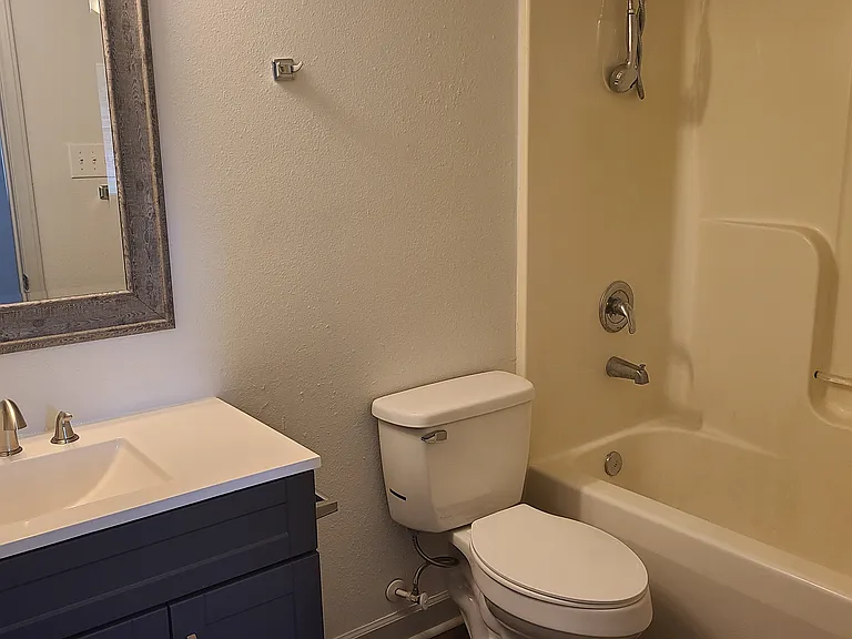 132 John Carl Dr — Photo 10
