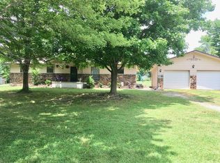 130 E Splitlog Ave, Goodman, MO 64843