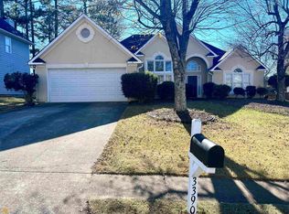 3390 Maple Terrace Dr, Suwanee, GA 30024