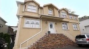 1st image of 8 Wood Ln