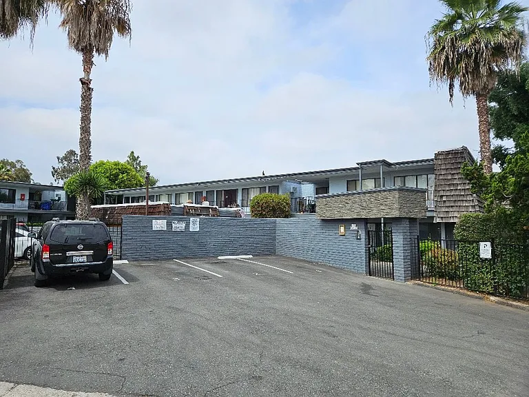 x 9721 Dale Ave — Photo 3