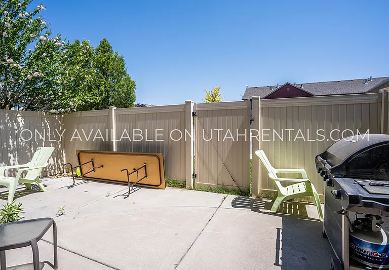 278 E Cascade Ct — Photo 23