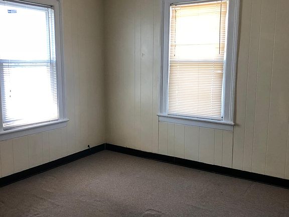2nd image of 9530 111th St