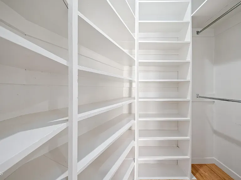 2121 James M Wood Blvd #410 — Photo 6