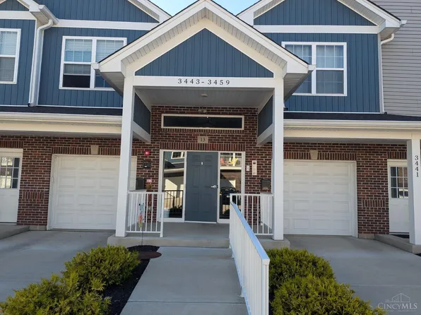 3445 Chestnut Park Ln, Cleves, OH 45002