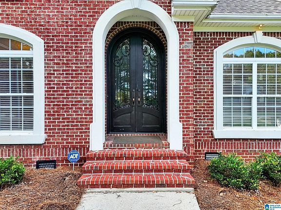 5th image of 20 Riley Cir