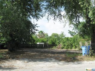 511 Riley St, Seguin, TX 78155