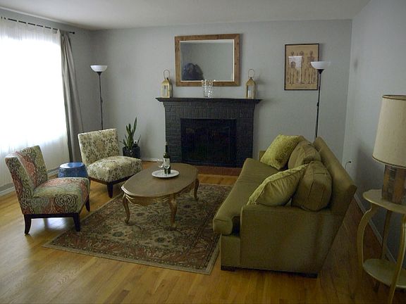 3rd image of 118 NE 90th Ave