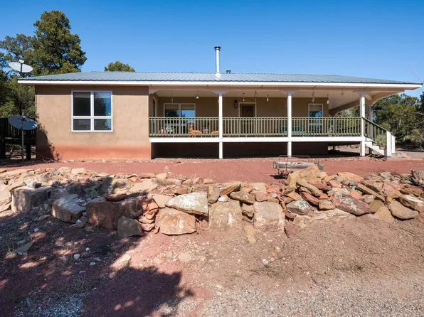 109 Carolino Canyon Rd, Tijeras, NM 87059