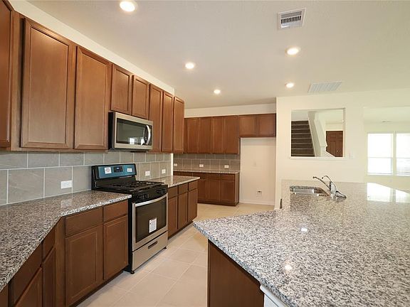 5th image of 5828 Texas Sage Dr