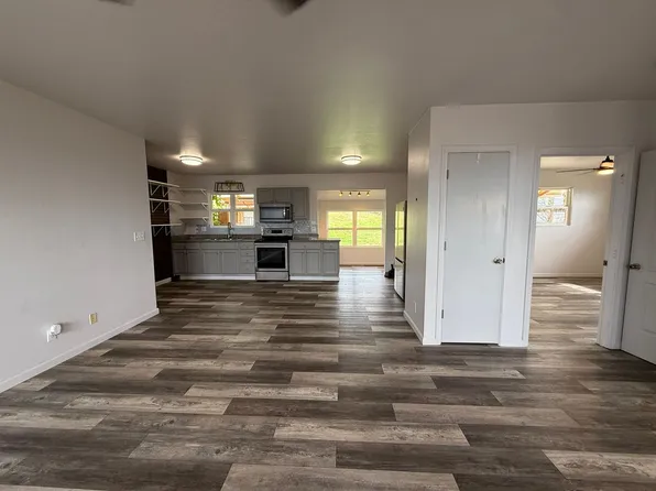 5435 Lower Kula Rd, Kula, HI 96790