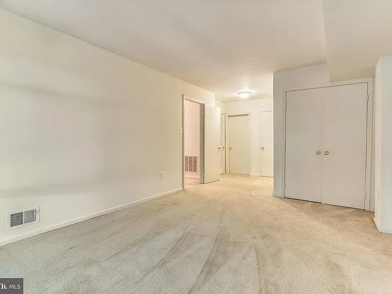 3863 Persimmon Cir — Photo 24