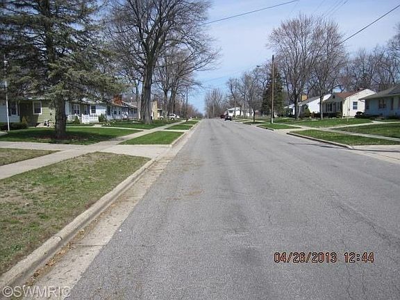 4th image of 4049 Milan Ave SW
