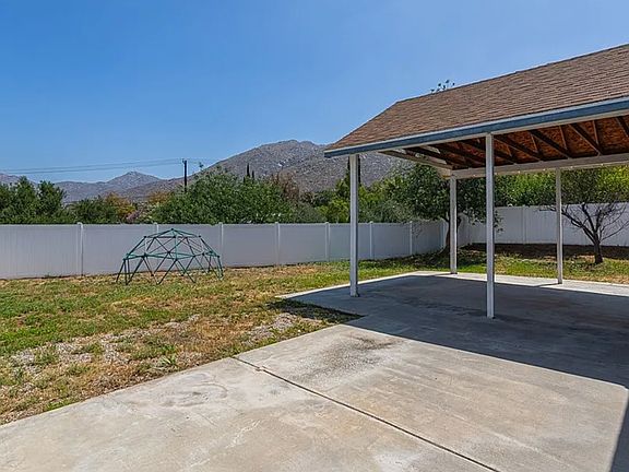 4th image of 4470 Watkins Dr