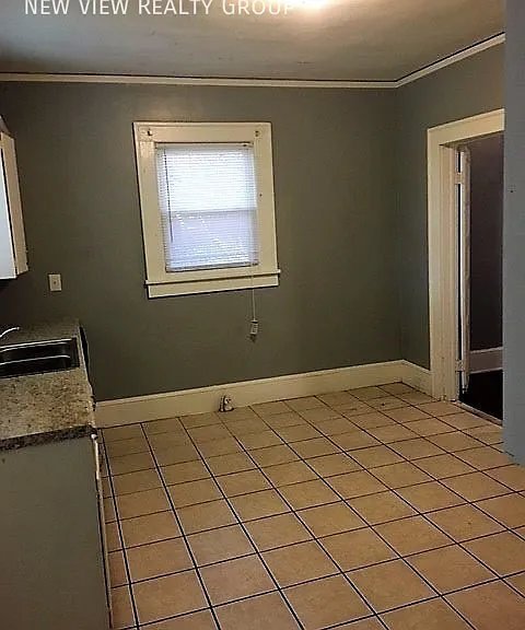 1025 Ambassador St — Photo 12