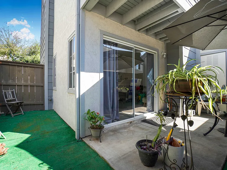 8966 Arlingdale Way — Photo 10