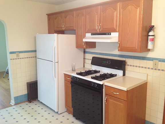 3rd image of 3960 Taylor Ave #1