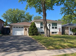 22 Wardencourt Dr #BASEMENT, Toronto, ON M1T2H3