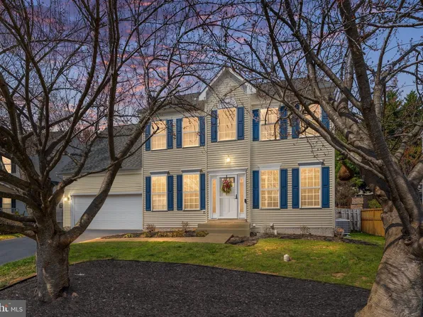 8 River Oak Dr, Stafford, VA 22554