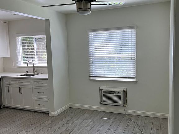 4th image of 1701 Peppertree Ln APT 2